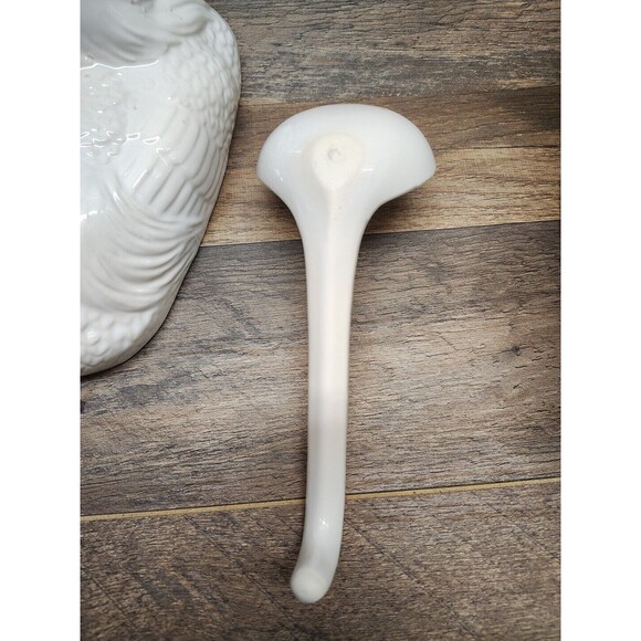 Vintage White Ceramic Hen on a Nest Soup Tureen, Farmhouse Kitchen, Cottagecore - Picture 16 of 16